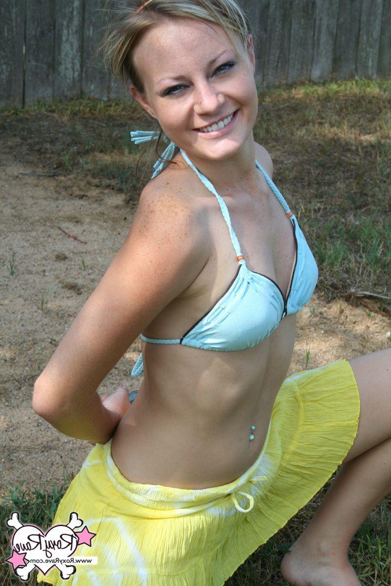 20P Pictures of teen star Roxy Rave getting topless outside