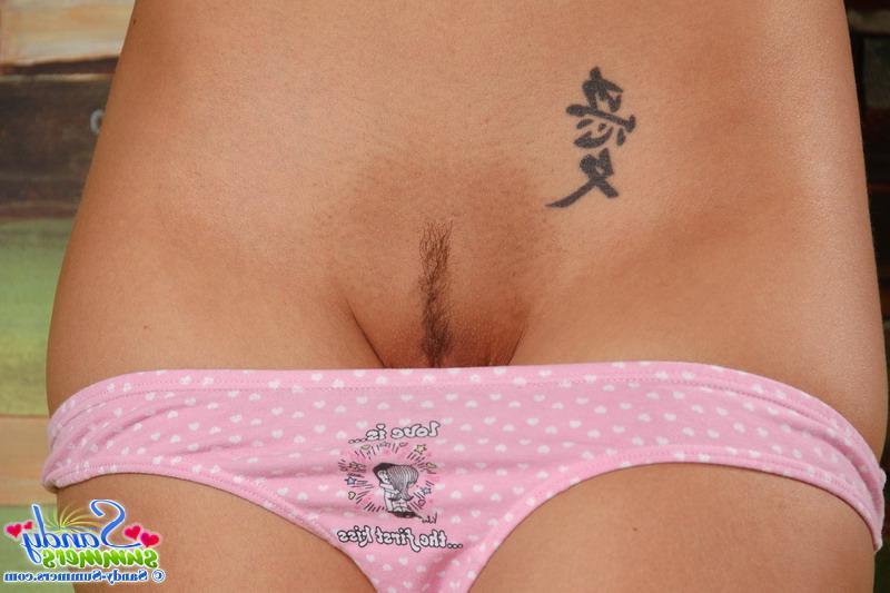 20P Pictures of teen girl Sandy Summers getting naked for you
