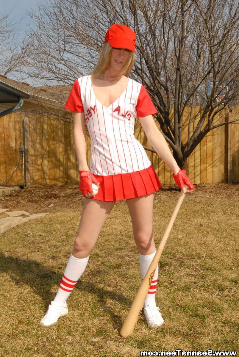 20P Pictures of Seanna Teen playing baseball naked