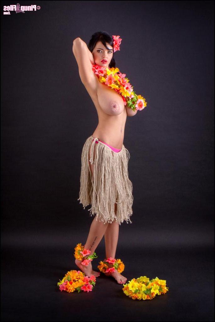 15P Busty model Sha Rizel is a very sexy hula girl