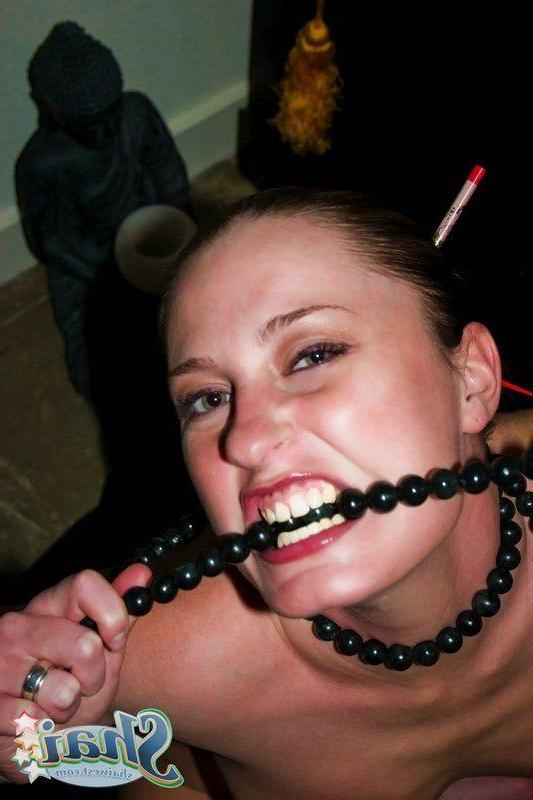 20P Pictures of teen girl Shai West being a hot samurai warrior