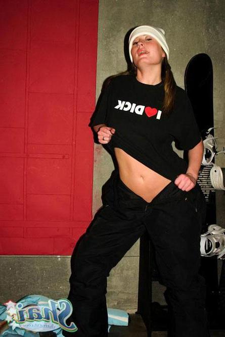 20P Pictures of teen amateur Shai West trying not to freeze until you get there