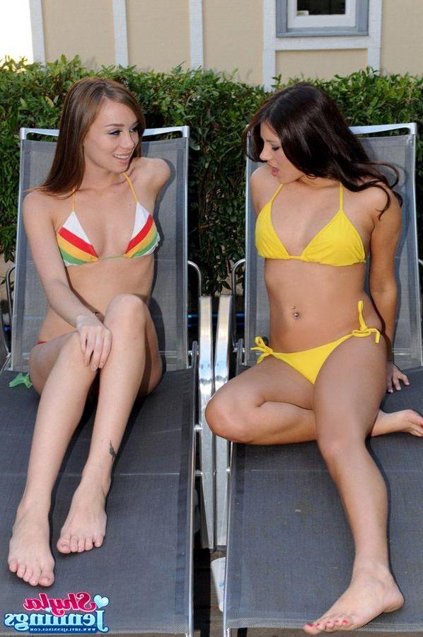 20P Pictures of Shyla Jennings getting kinky with her girlfriend