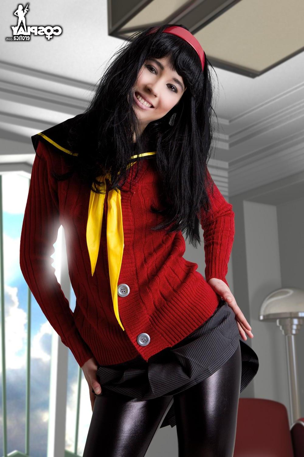 12P Beautiful cosplayer Stacy makes your anime fantasy come true