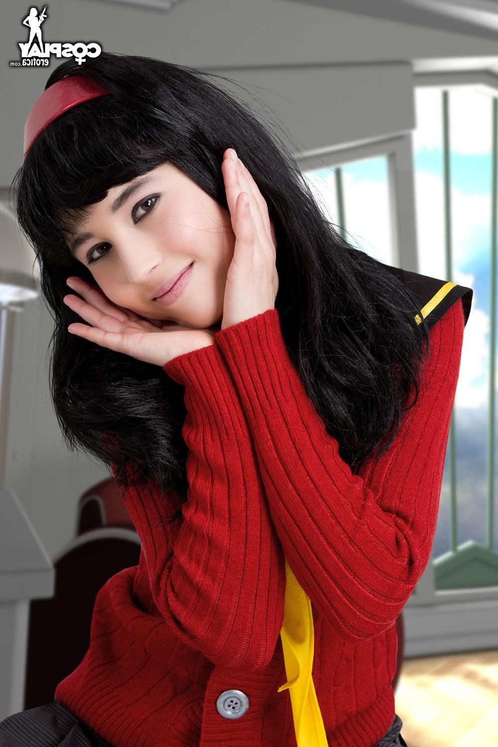 12P Beautiful cosplayer Stacy makes your anime fantasy come true