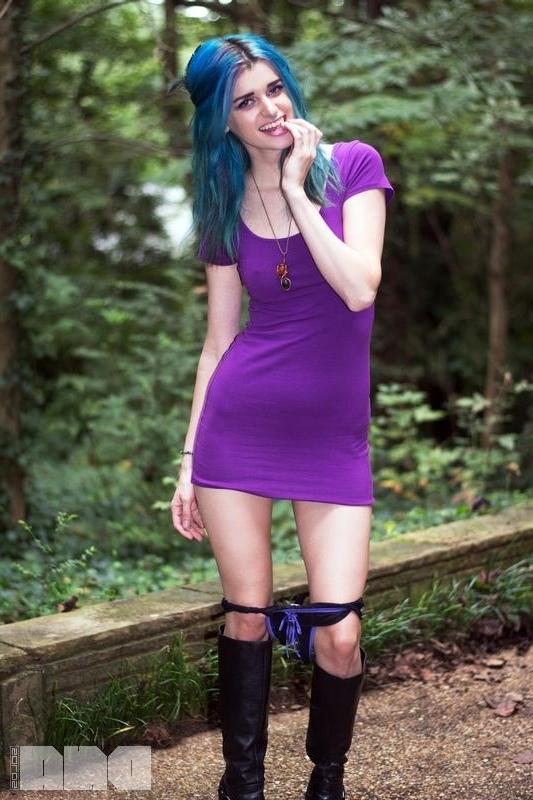15P Pretty alt girl Sweet Alli slides down her panties outside