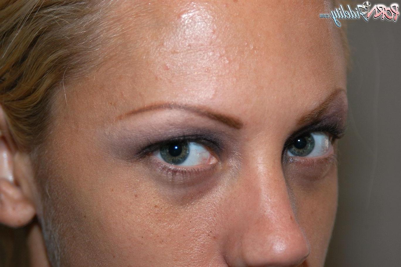 16P Blonde babe Tanya James gets fucked hard on the floor