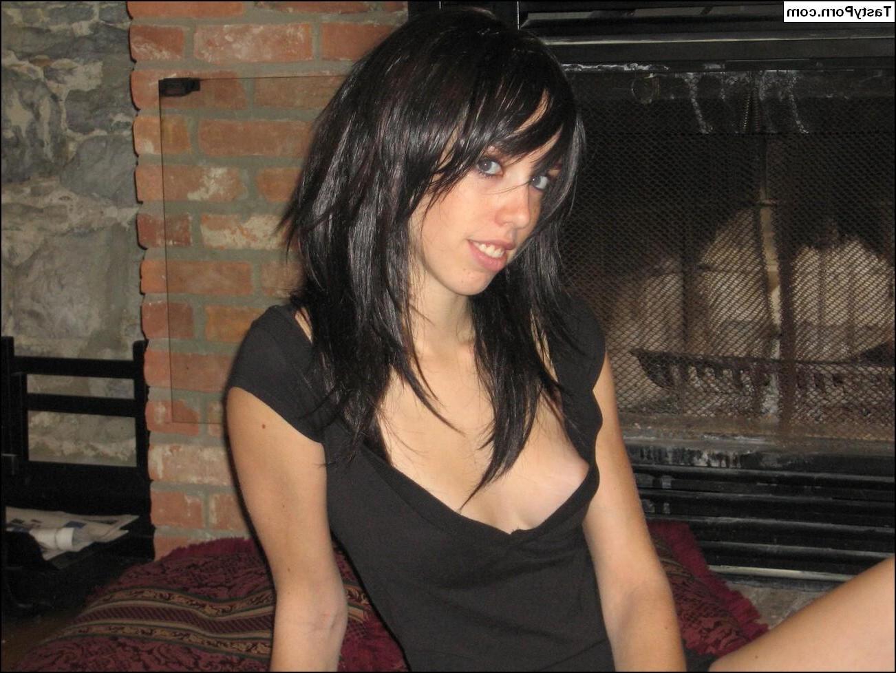 15P Pictures of teen amateur Tasty Julie showing you her pussy