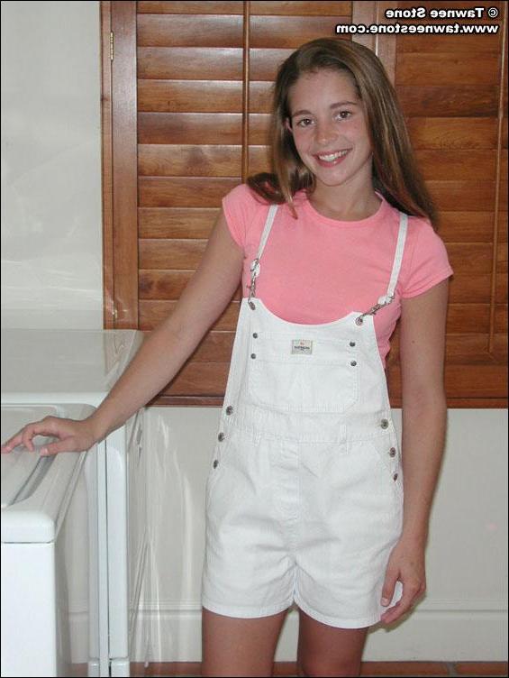 20P Pics of Tawnee Stone stripping in the laundry room
