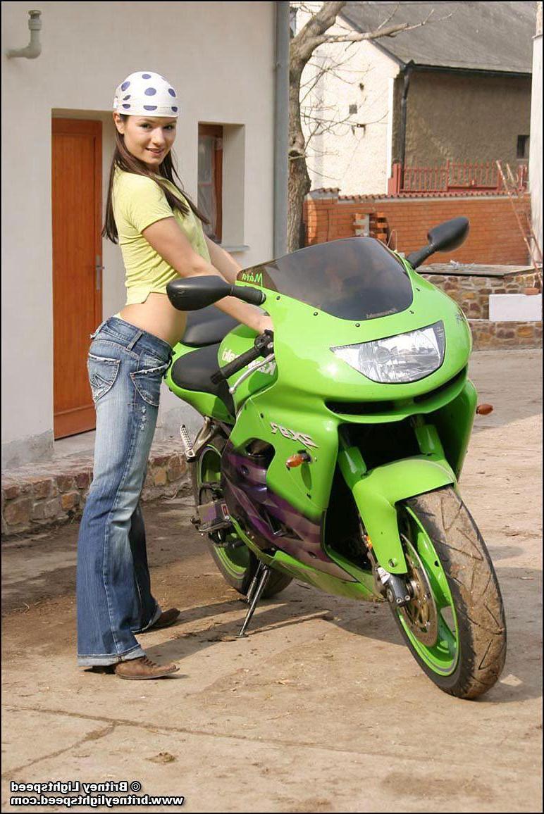 20P Pictures of Britney Lightspeed dressed as a hot biker chick