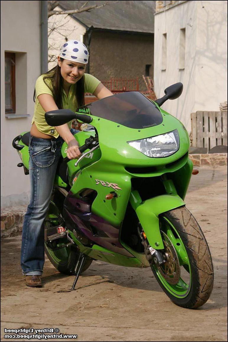 20P Pictures of Britney Lightspeed dressed as a hot biker chick