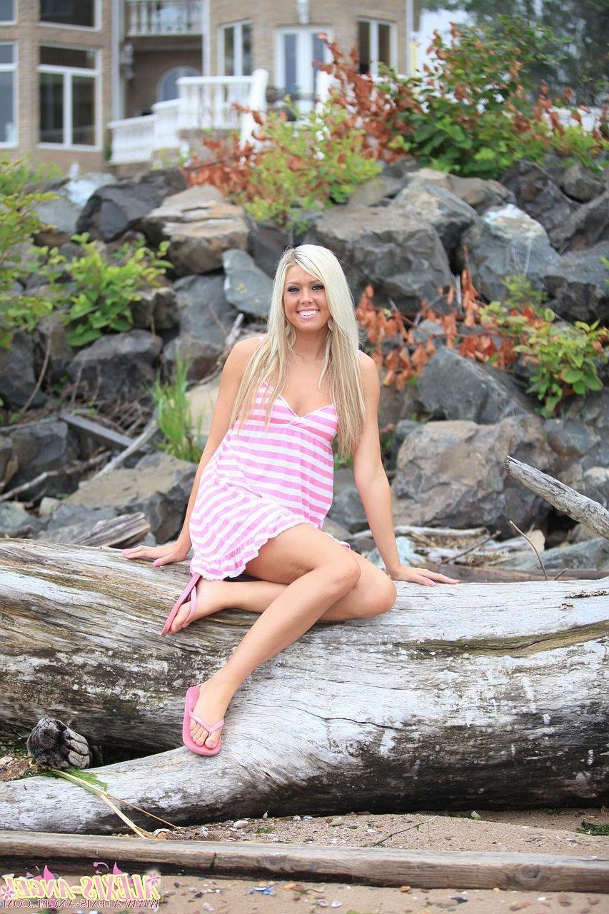 16P Pictures of teen porn girl Alexis Angel spreading her legs for your cock
