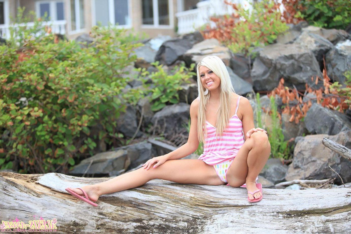 16P Pictures of teen porn girl Alexis Angel spreading her legs for your cock