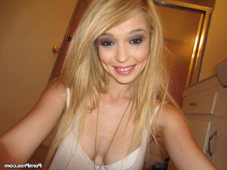 16P Pretty blonde teen Tiffany Fox gets fucked hard in a hotel room