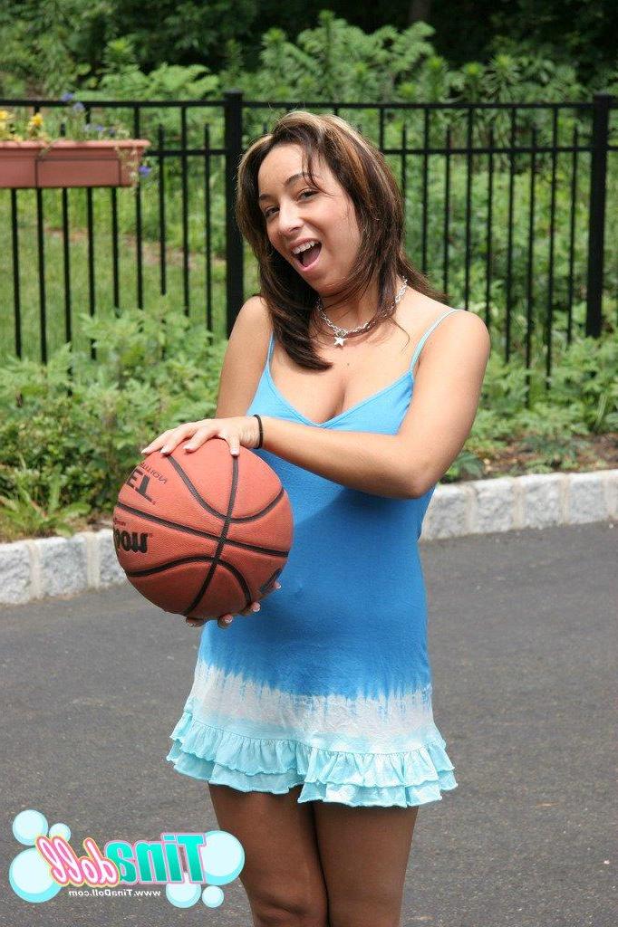 15P Tina Doll lets her huge boobs bounce while she plays basketball