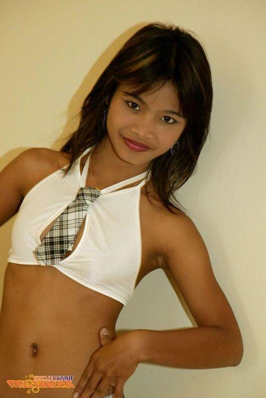 20P Pictures of teen girl Tussinee Teen being a naughty schoolgirl