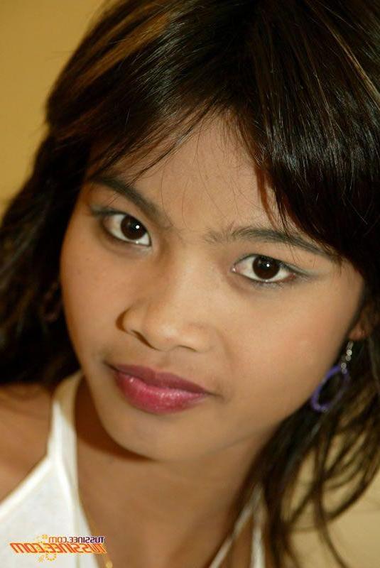 20P Pictures of teen girl Tussinee Teen being a naughty schoolgirl