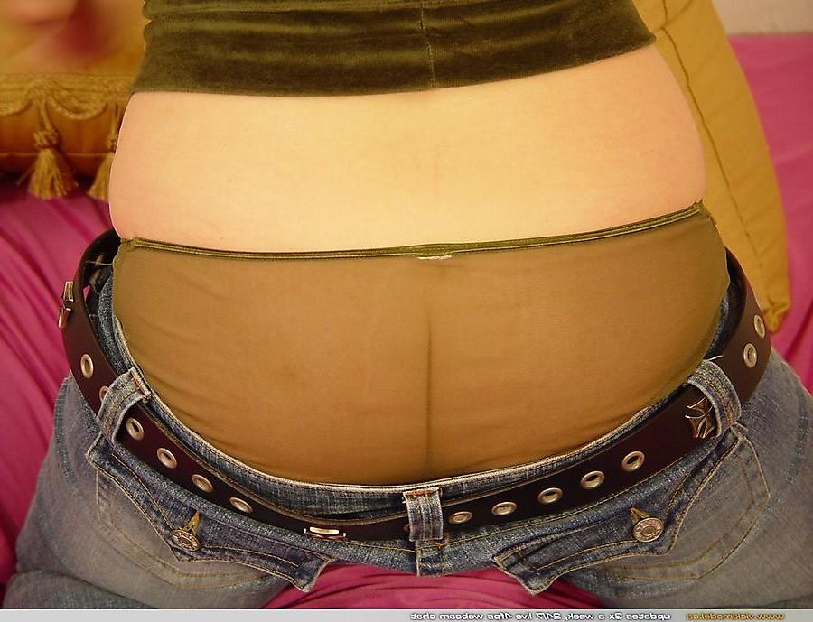 20P Pictures of teen girl Vicki Model ready for your hot sex