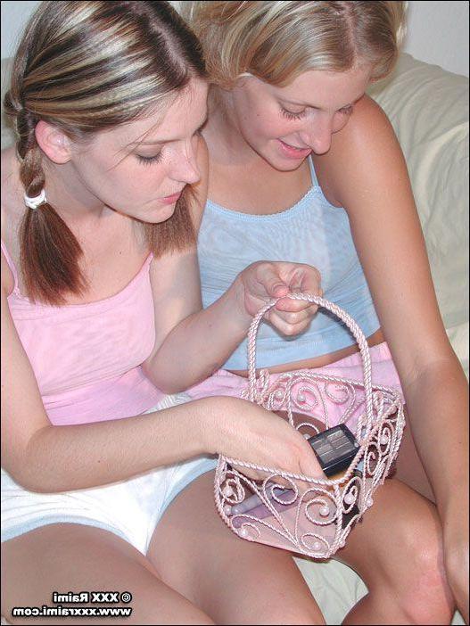 20P Pictures of XXX Raimi making out with her girlfriend