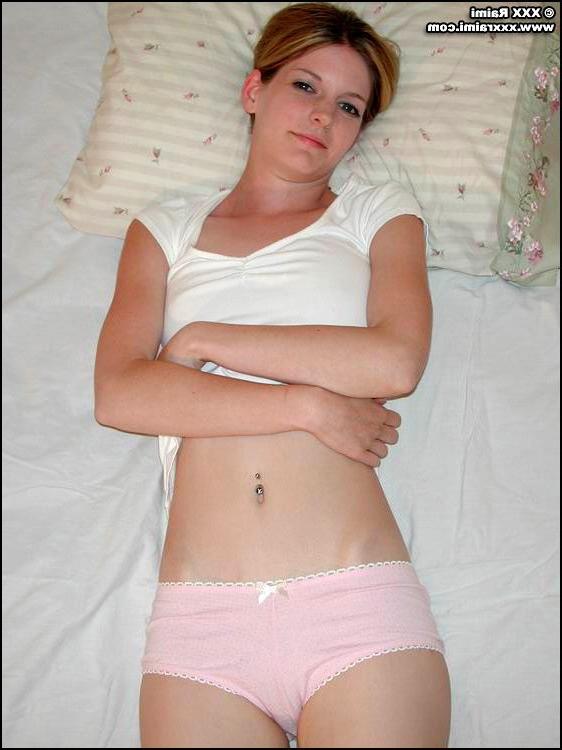 20P Pictures of teen girl XXX Raimi munching on some jizz