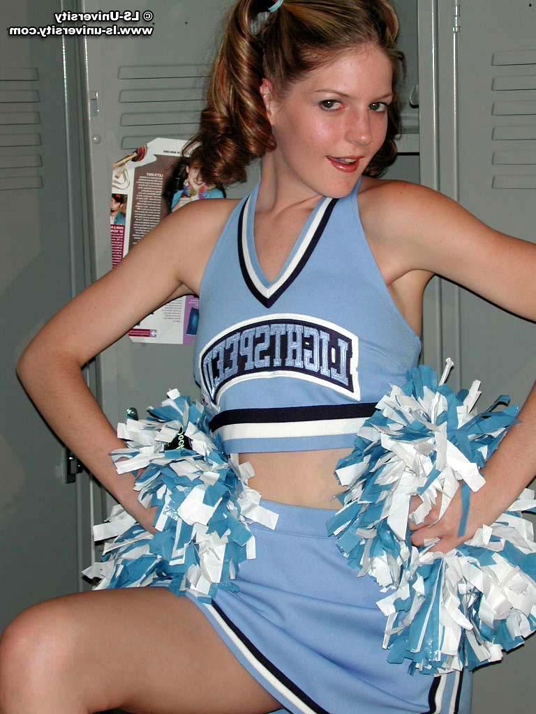 19P Pictures of a cute cheerleader flashing her tits in the locker room