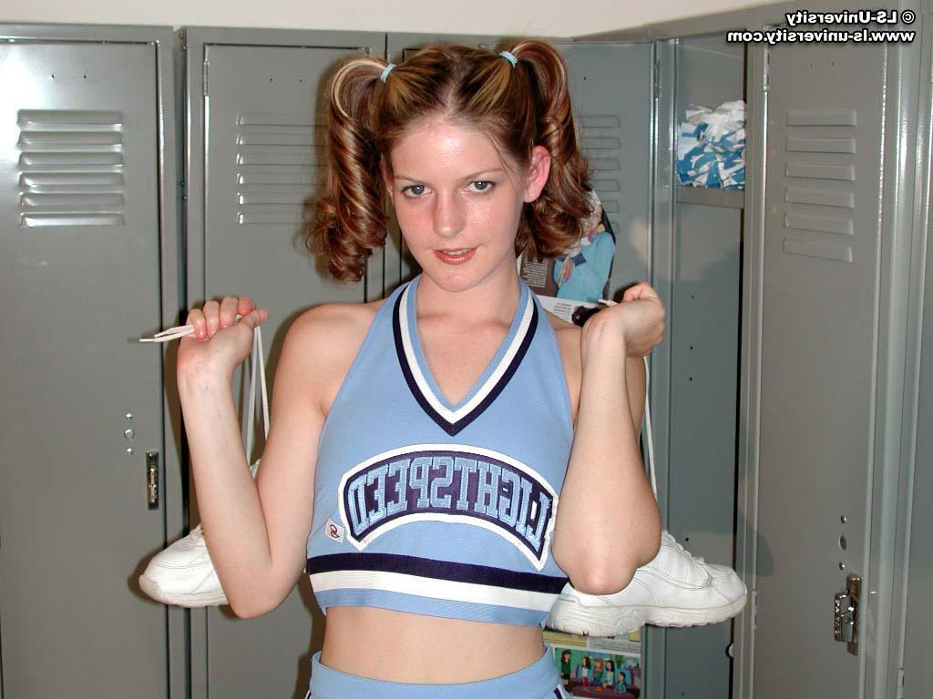 19P Pictures of a cute cheerleader flashing her tits in the locker room