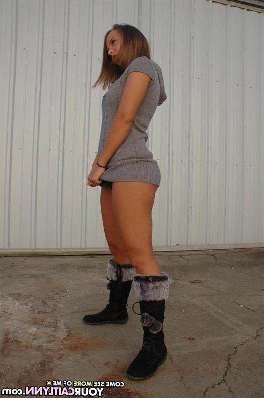 15P Pictures of teen amateur Your Caitlynn showing off in her underwear