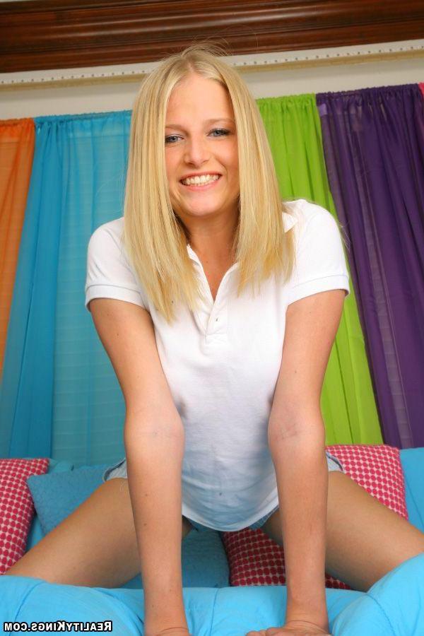 20P Pictures of a hot teen girl getting fucked hard