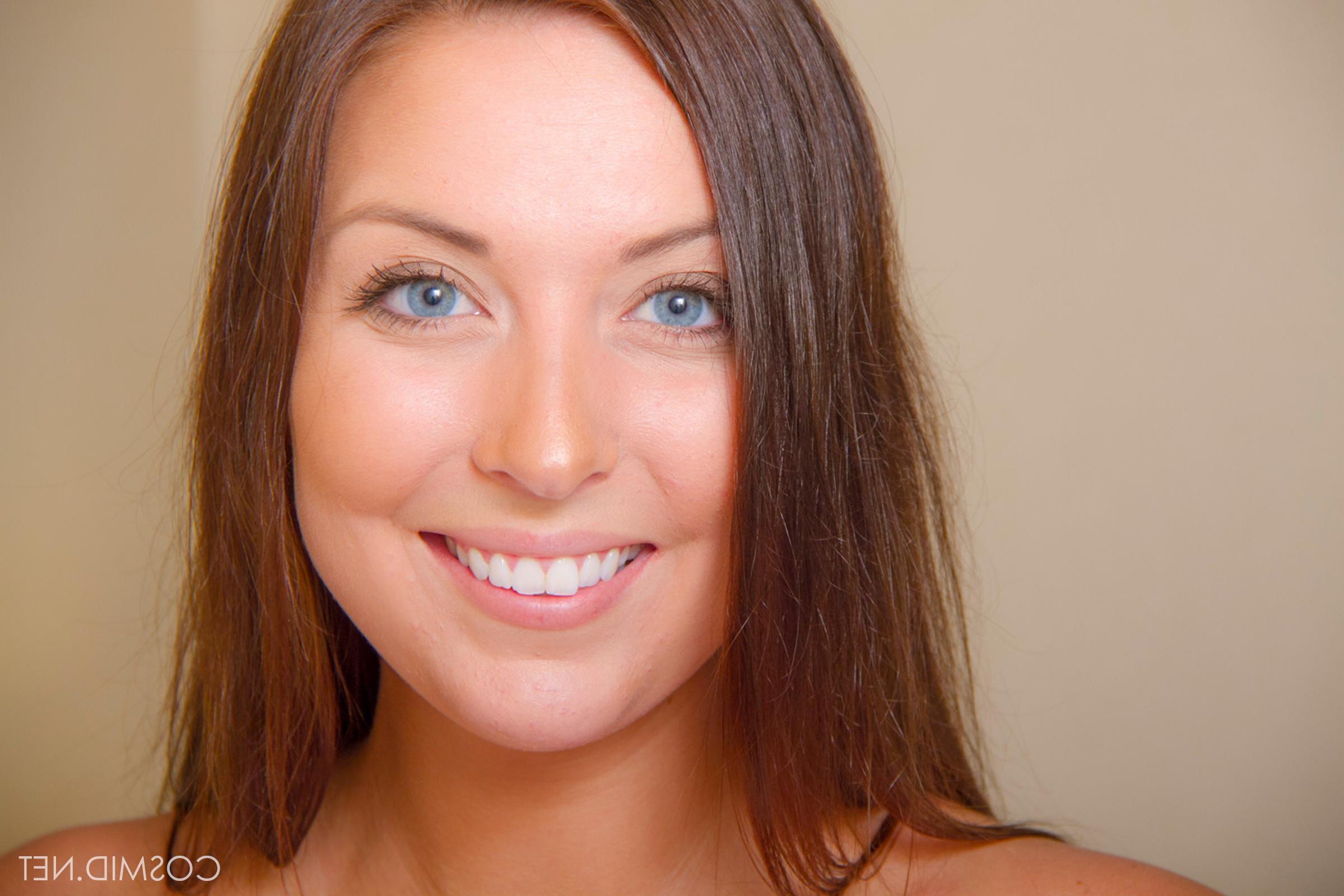 16P Beautiful teen Macy Wilde strips naked for you in her first shoot