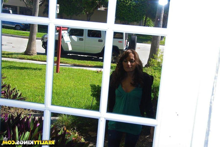 20P Pictures of Tifani getting fucked hard