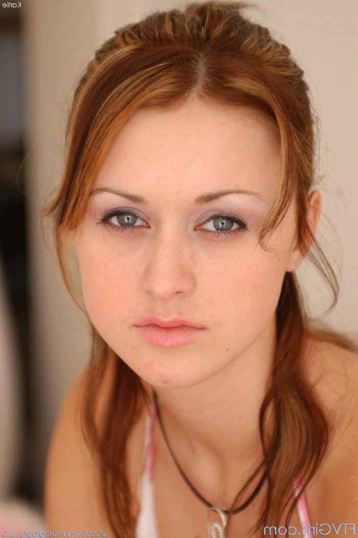 20P Pictures of teen girl Karlie being naughty after class