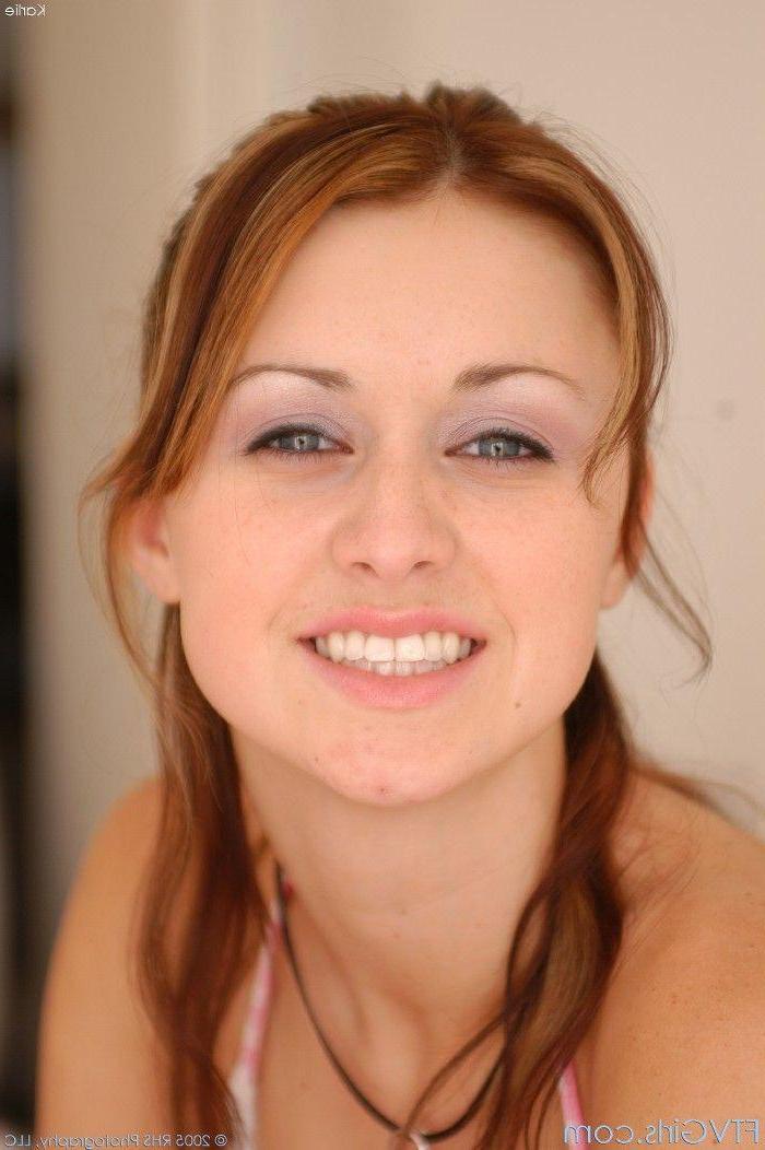 20P Pictures of teen girl Karlie being naughty after class