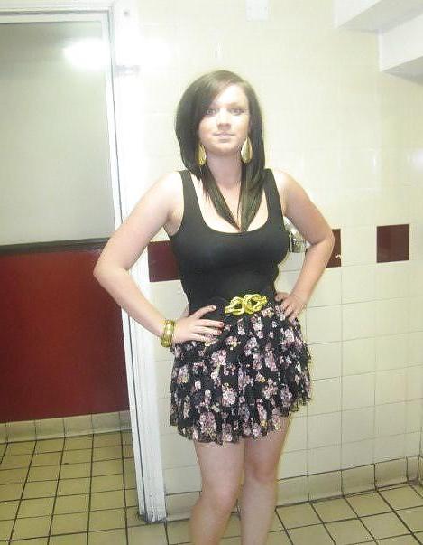 14P Private Slut Pics From,SmutDates.com