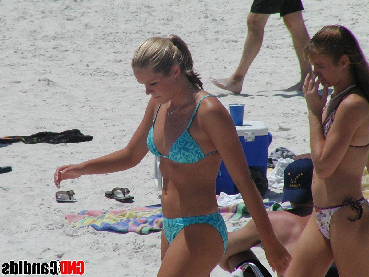 12P Pictures of sexy teen girls on beaches