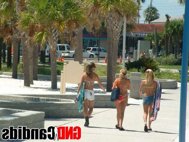 12P Pictures of bikini teens on a beach
