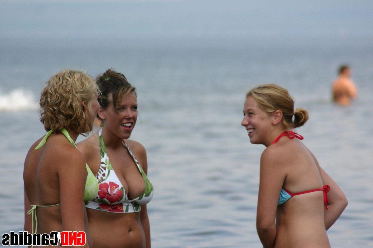 12P Pictures of hot bikini teens caught on camera