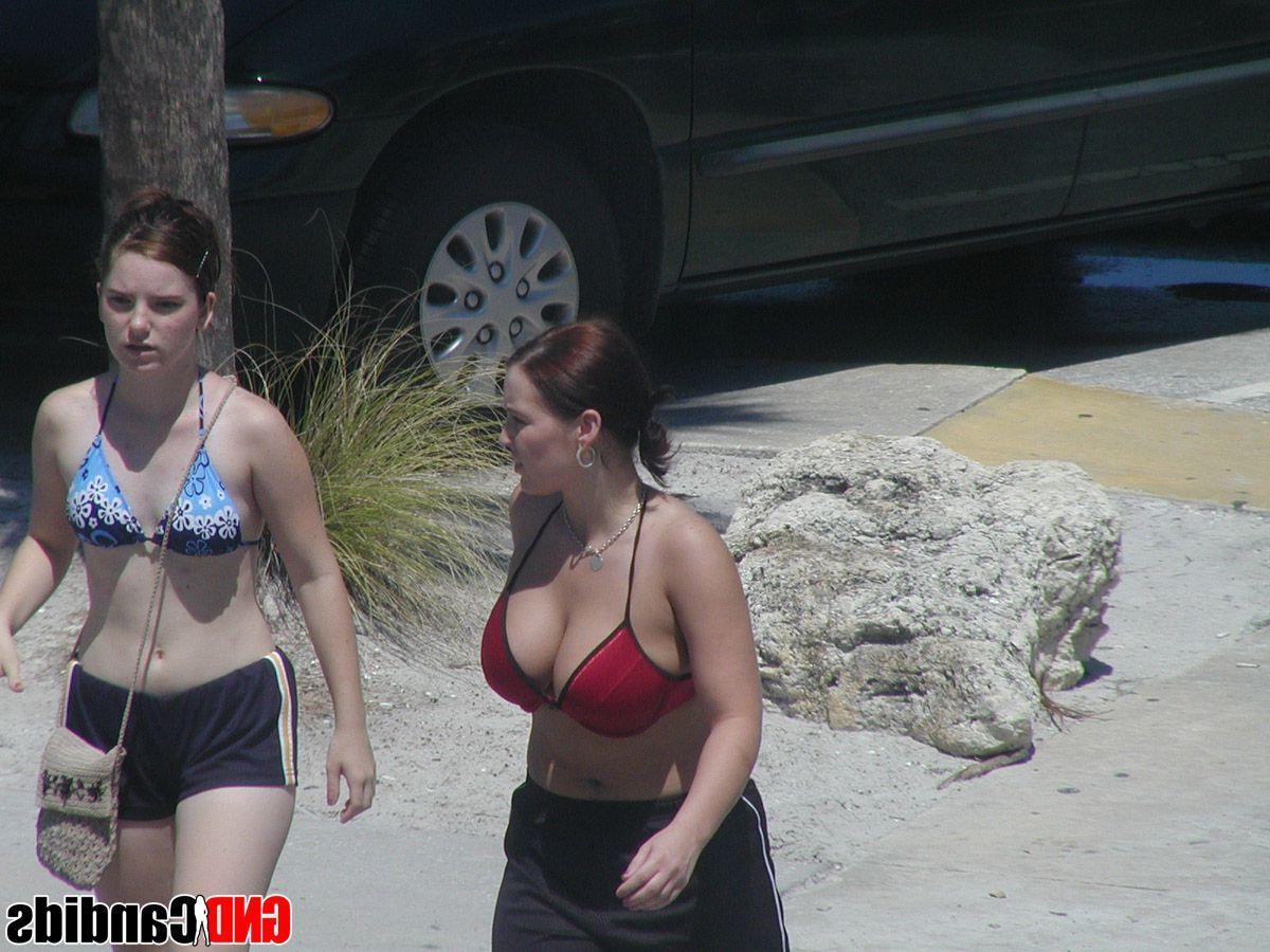 12P Pictures of hot and horny bikini girls on the beach