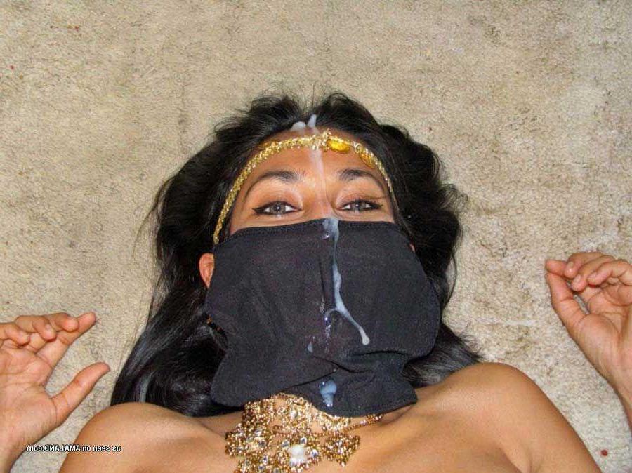 15P Pictures of a middle eastern girl getting a facial