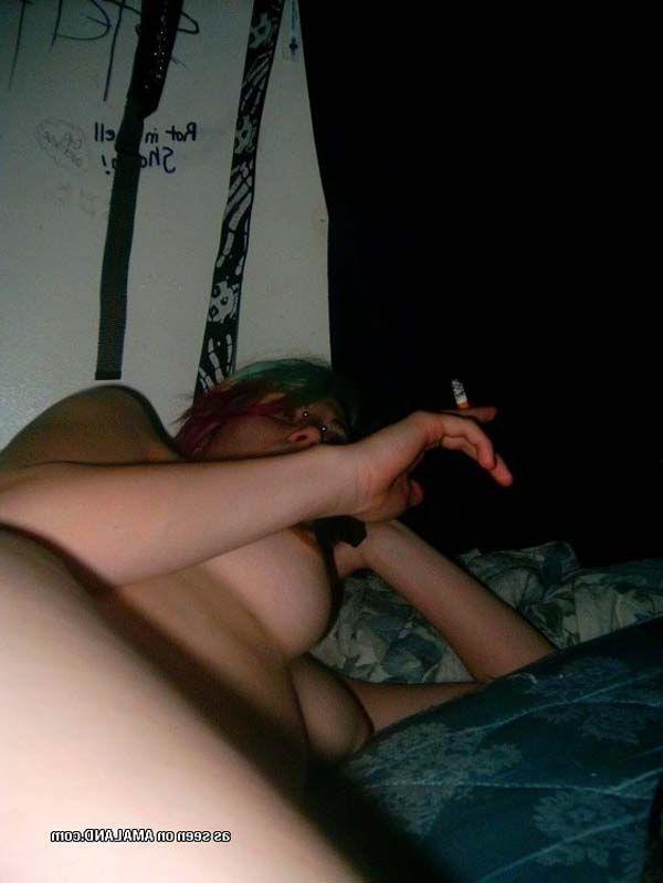 15P Pictures of a hot submissive girlfriend