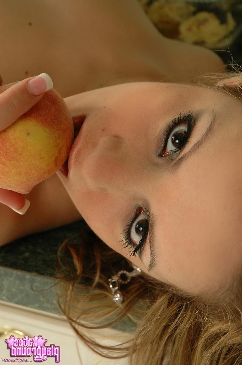 20P Alejandra offers you a taste of her forbidden fruit