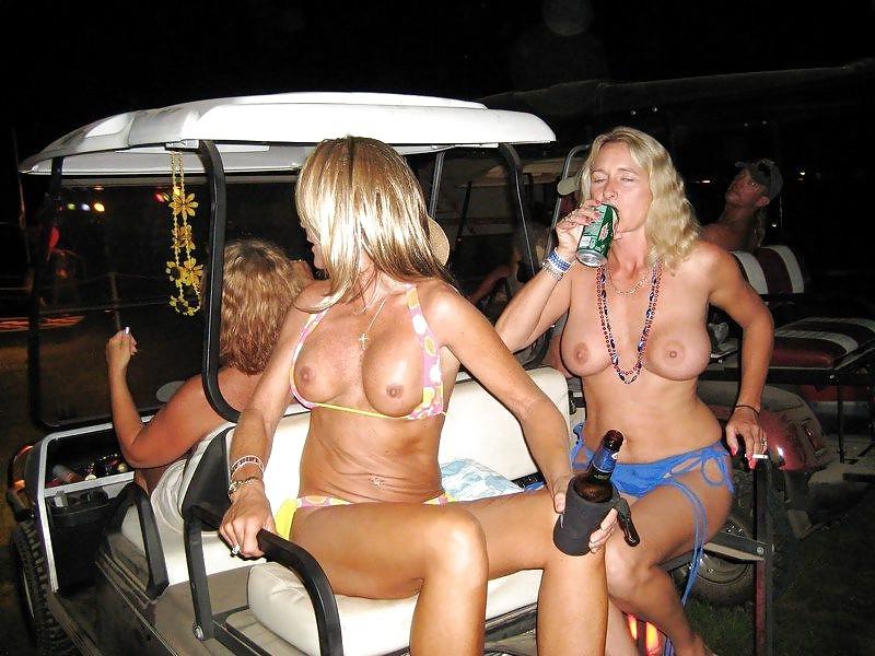 25P Hot Biker Bitches