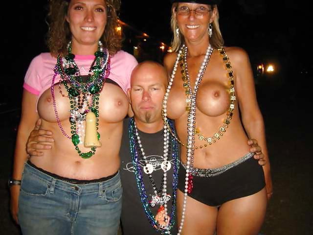 25P Hot Biker Bitches
