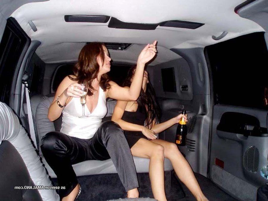 16P Pictures of hot teen girls going at it with each other