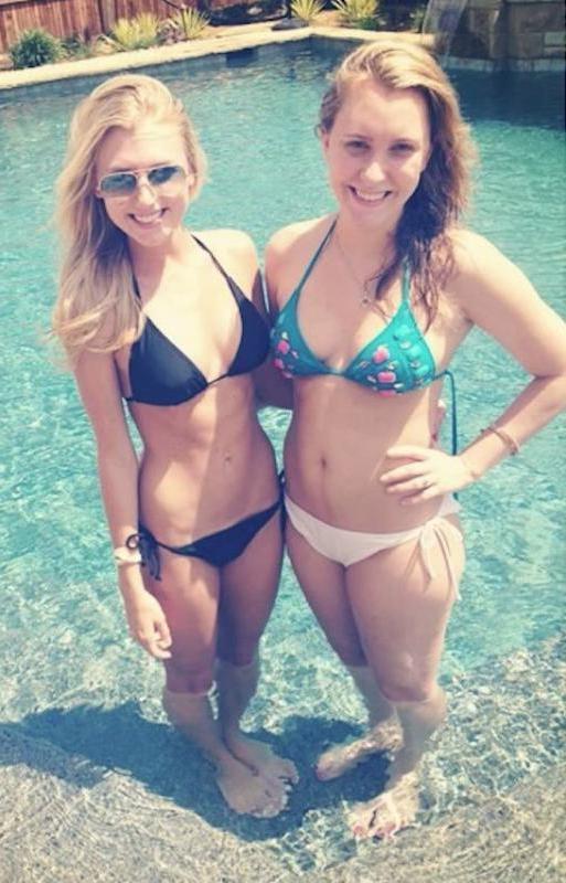 10P Babes display their tight bodies in sexy bikinis outdoors