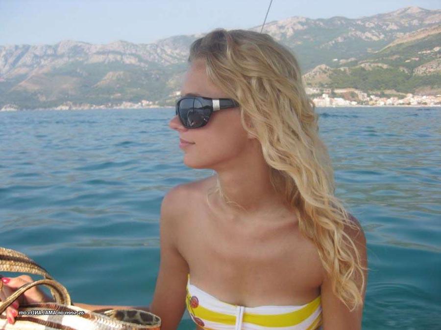 16P Gorgeous blonde teen wearing sexy bikinis at the beach