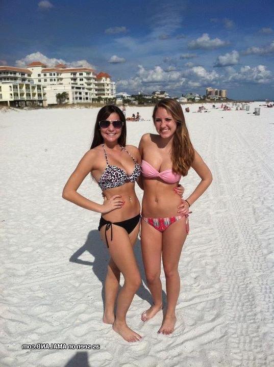 14P Selection of non-nude girlfriends posing in their bikinis