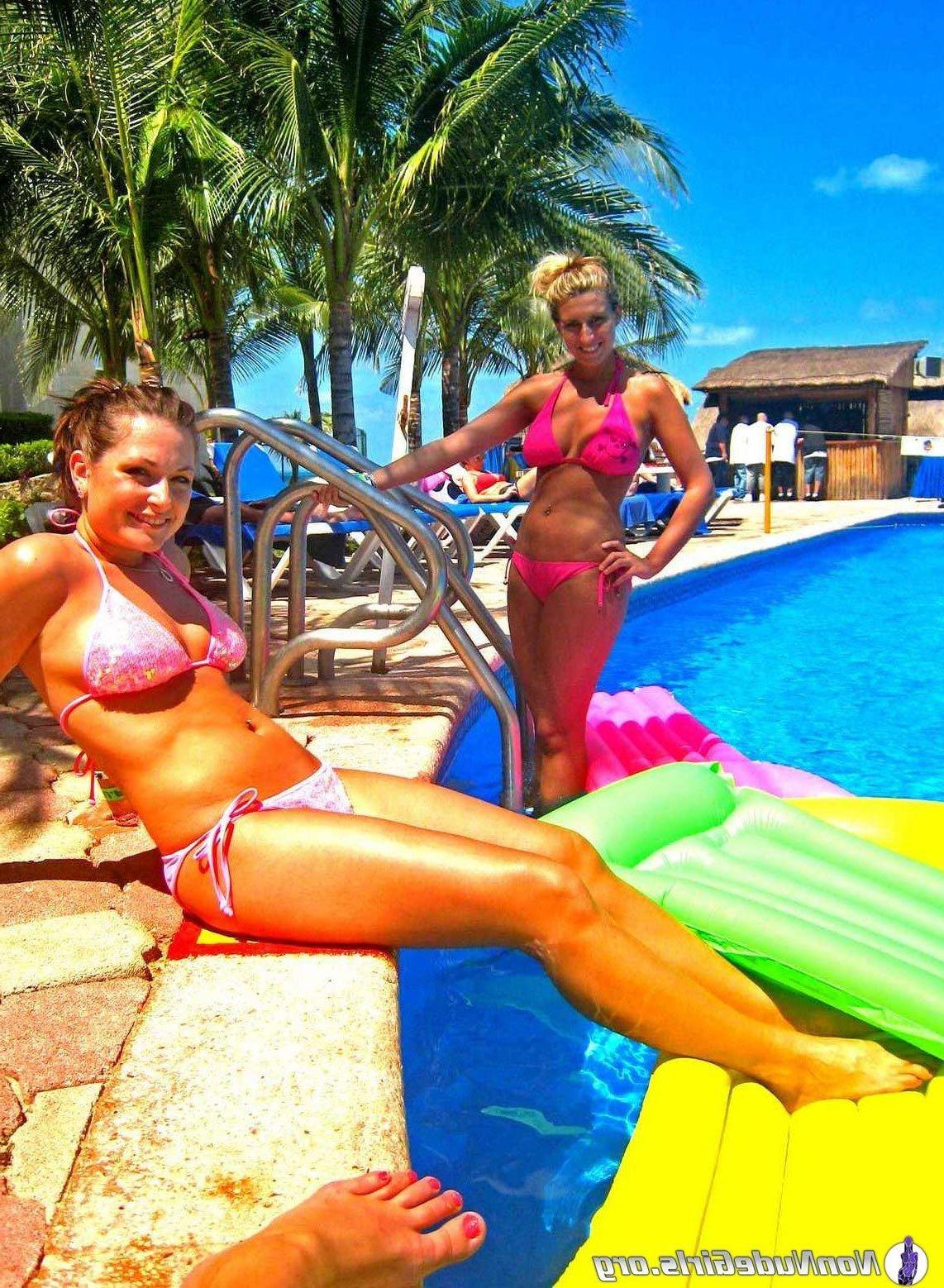 19P Pictures of hot coeds slutting out in bikinis