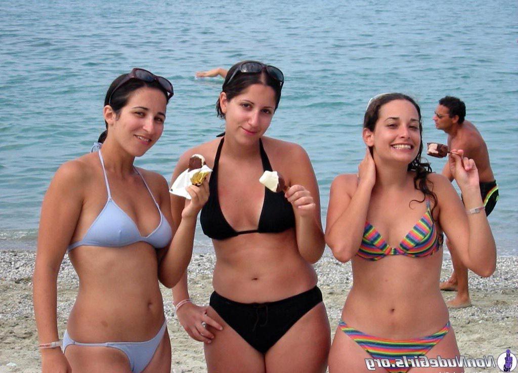 20P Pictures of hot teen girls going wild