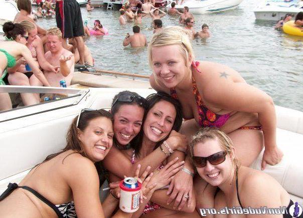 20P Pictures of hot teen girls on spring break
