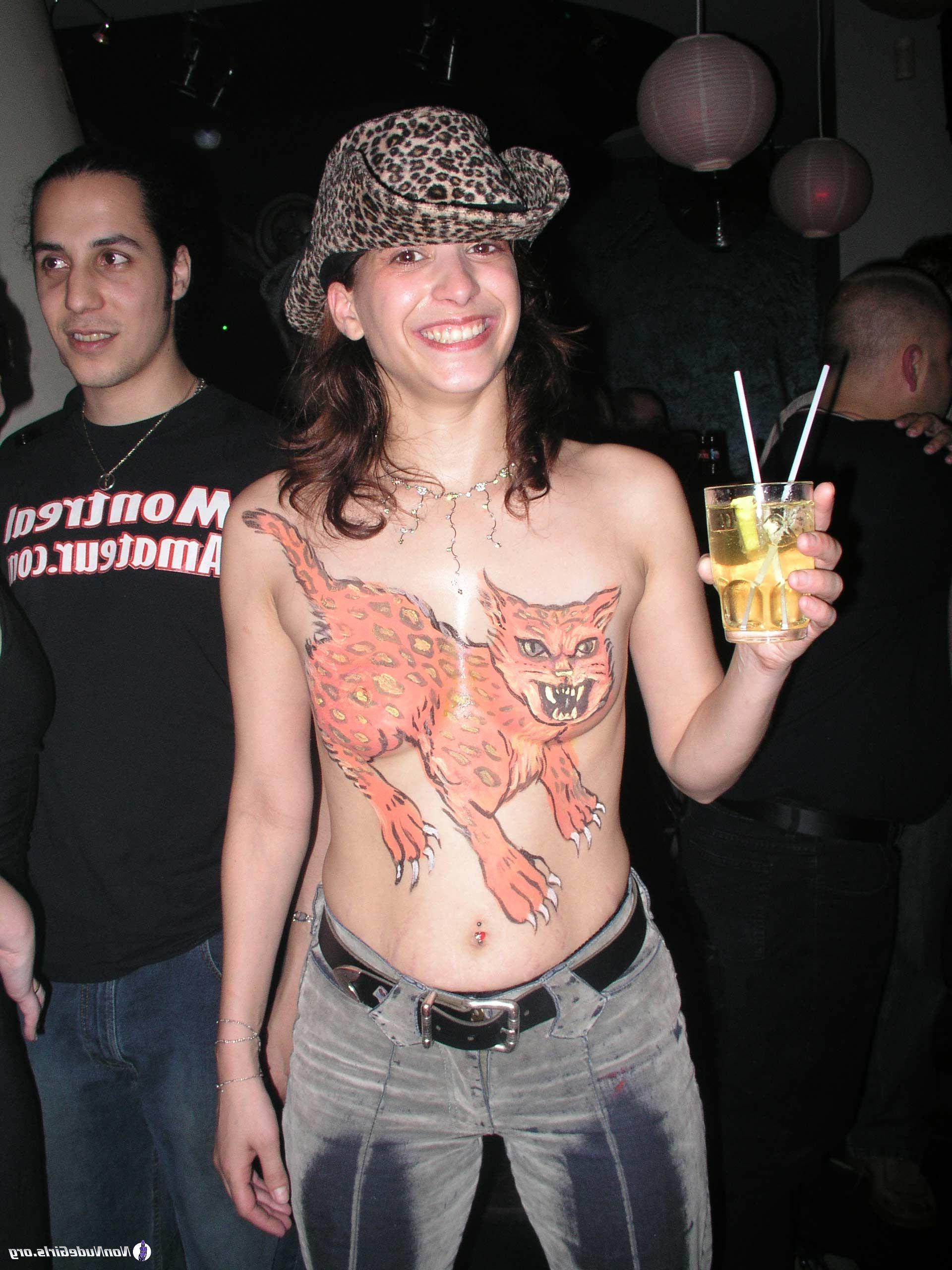 20P Pictures of naughty girls going wild